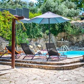 3 bedroom villa with pool near Pula, sleeps 6